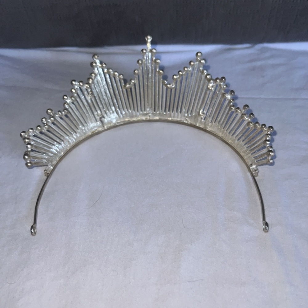 Silver Rhinestone Tiara - Picture 5 of 6